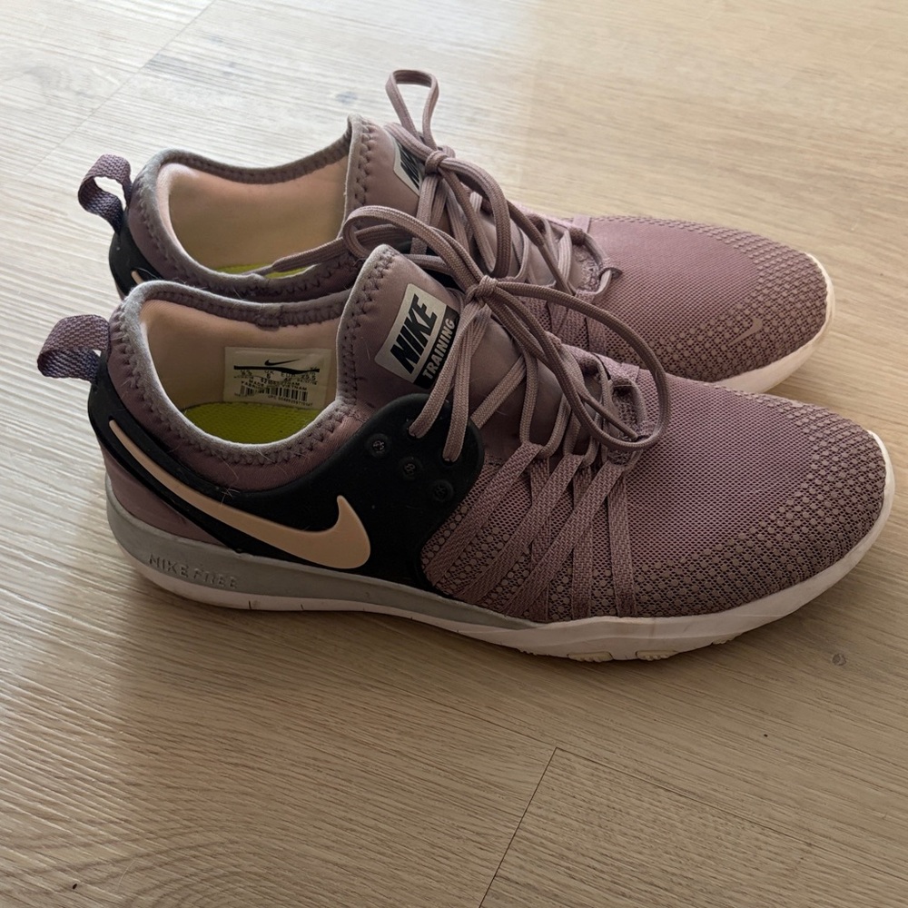 Nike Women’s Training Shoes - Dusty Rose & Black